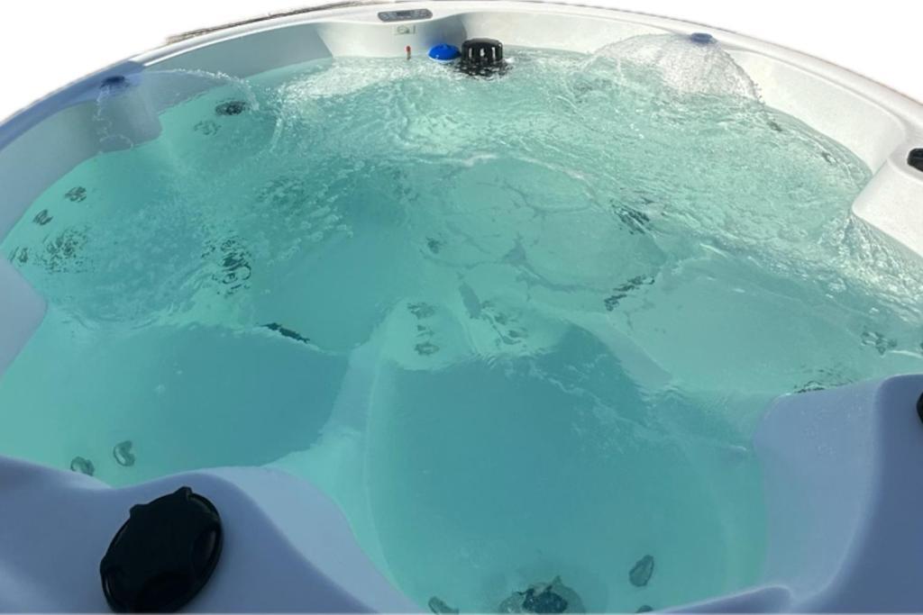 Jacuzzi Privado Con Vistas Increibles El Raco D Artes Villa Exterior photo